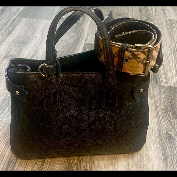 COPY - BURBERRY small banner leather tote - Picture 3 of 8